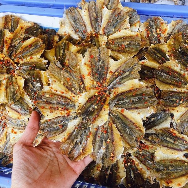 Cá chỉ vàng - Thực Phẩm Đà Thành - Công Ty TNHH Thương Mại Và Xây Dựng H&T Đà Thành